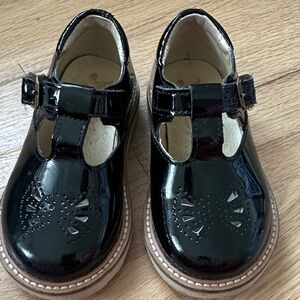 Young Soles Rosie T-bar shiny patent leather Mary Jane buckle shoes EUR size 23